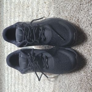 US women size 7 nikes